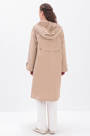 Bej-KAPÜŞONLU CEPLİ APOLETLİ TRENÇKOT