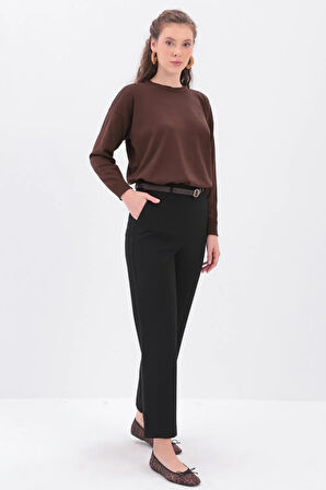 Siyah-Paçası Yırtmaçlı Havuç Pantolon