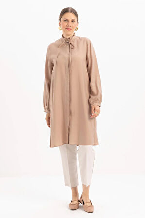 Vizon-Yakası Fırfırlı Bağcıklı Uzun Gömlek