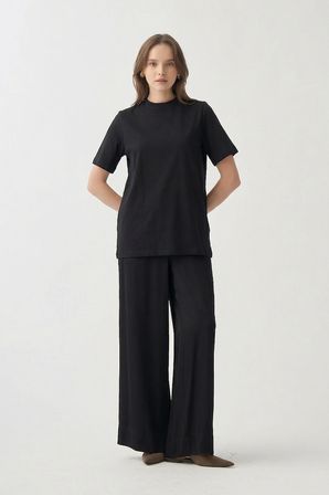 Siyah-Bisiklet Yaka Pamuklu T-Shirt