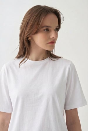 Beyaz-Bisiklet Yaka Pamuklu T-Shirt