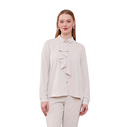 Yakası Fular Broş Detaylı Bluz