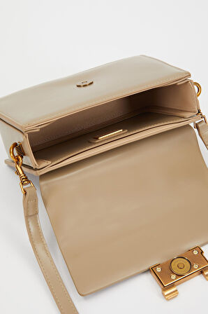 Gri Kare Tasarım El Çantası