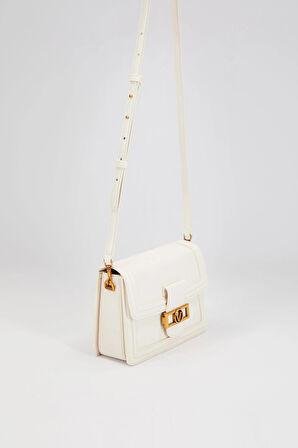 Kapaklı Logo ve Zincir Detaylı Kadın Şık Omuz Çantası LV930240 Beyaz