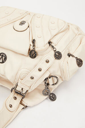 Beyaz Zımba Detay Omuz Çantası