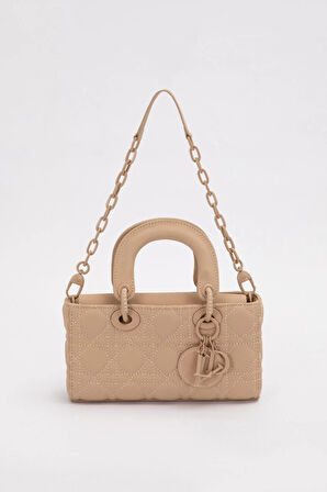 Kahve Zincir Aksesuarlı Kapitone El Çantası