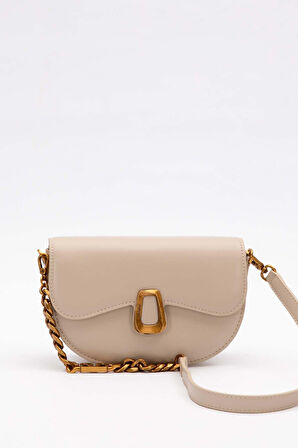 A.Vizon Oval Zincir Detaylı Omuz Çantası