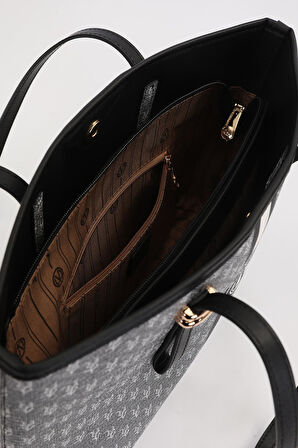 Siyah Gold Akseusar Detaylı Omuz Çantası