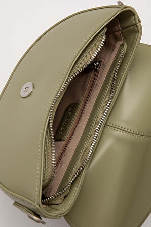 Asimetrik Tasarım, Zincir Ve Logo Detaylı Şık Kadın Omuz Çantası 930373 Yeşil