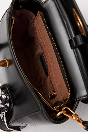 Küçük Ve Şık  Uzun Askılı Kadın Omuz Ve El Çantası 930459 Siyah