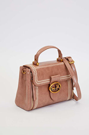 Otantik Fayton Metal Logo ve Nakış Detaylı Orta Boy Kadın El ve Omuz Çantası LV930574 Haki