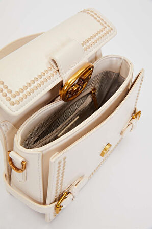 Otantik Fayton Metal Logo Nakış ve Kemer Detaylı Küçük Boy Kadın El ve Omuz Çantası LV930576 Krem