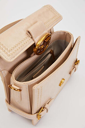 Otantik Fayton Metal Logo Nakış ve Kemer Detaylı Küçük Boy Kadın El ve Omuz Çantası LV930576 Bej