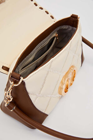 Kapitone Nakış ve Zincir Örgü Detaylı Çift Askılı Orta Boy Kadın Omuz Çantası LV930583 Krem