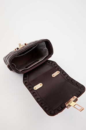 Kapitone Nakış ve Zincir Örgü Detaylı Şık Kadın Telefon Çantası El ve Omuz Kullanımlı LV930584 Koyu Kahve