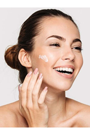 Çay Tohumu Yağlı Gece Kremi Cildi Onarır Ve Yeniler Anti-aging 50 Ml