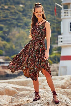 Bohem Tarz Kayık Yaka Asimetrik Elbise