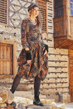 Asimetrik V Yaka Beli Bağlamalı Uzun Kollu Elbise