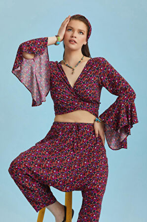Çiçekli Desenli İspanyol Kol Crop Bluz