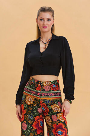 Gömlek Yaka Düğme Detaylı Crop Bluz