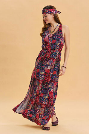 V Yaka Yırtmaçlı Günlük Elbise