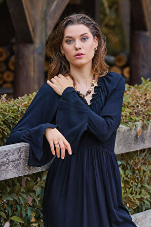 Yakası Lastikli İspanyol Kol Kışlık Elbise