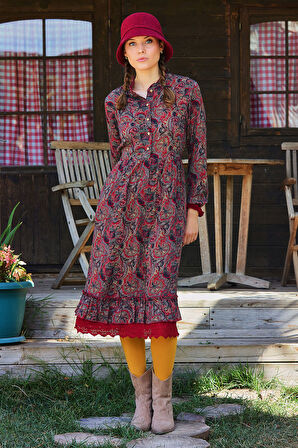 Düğme Detaylı Dantelli Uzun Kollu Elbise