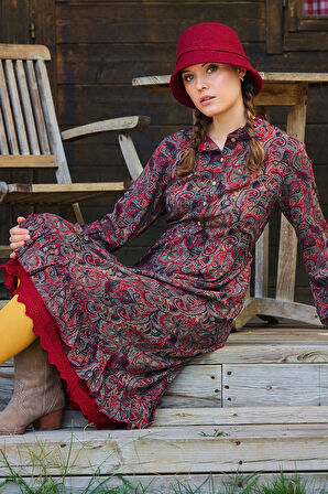 Düğme Detaylı Dantelli Uzun Kollu Elbise