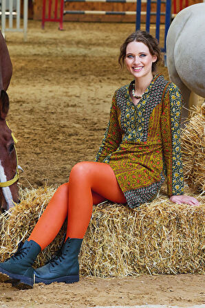 Hakim Yaka Düğme Detaylı Bağlamalı Uzun Kollu Elbise