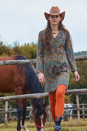 Hakim Yaka Düğme Detaylı Bağlamalı Uzun Kollu Elbise