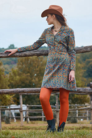 Hakim Yaka Düğme Detaylı Bağlamalı Uzun Kollu Elbise