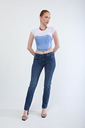 Kadın Slim Fit Likralı Lacivert Jean Pantolon