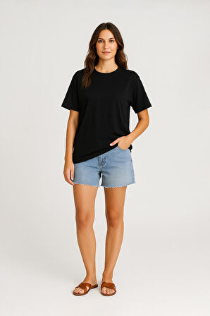 Kadın Bisiklet Yaka Oversize %100 Pamuk T-Shirt