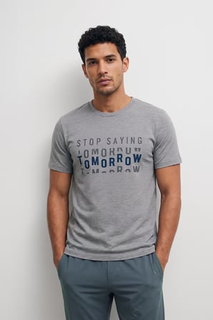 Erkek Rahat Kesim Bisiklet Yaka Yazı Baskılı T-shirt