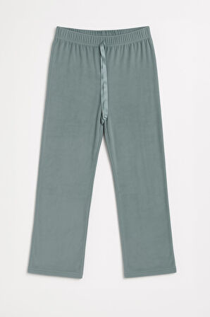 Kadın Yumuşak Kadife Dokulu Yeşil Pijama Takımı