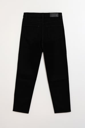 Kadın Yüksek Bel Mom Fit Siyah Jean Pantolon