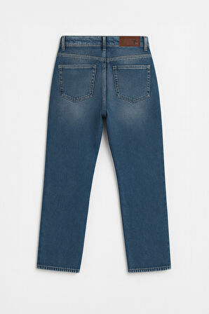 Kadın Yüksek Bel Straight Fit Mavi Dizi Yırtık Jean Pantolon