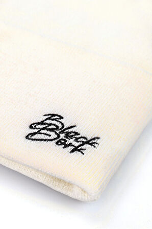  Kartal Logolu Beyaz Bere