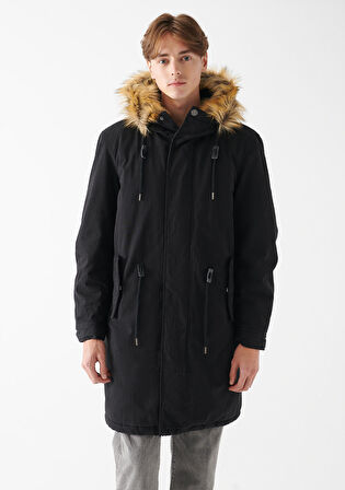 Mavi Kapüşonlu Siyah Parka 0110108-900