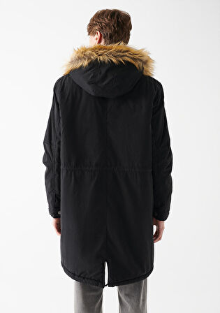 Mavi Kapüşonlu Siyah Parka 0110108-900
