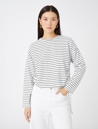 Bisiklet Yaka Sweatshirt Büzgü Detaylı