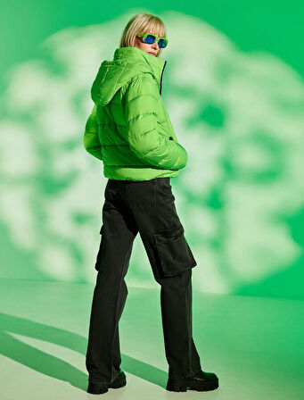 Kısa Şişme Mont Dik Yaka