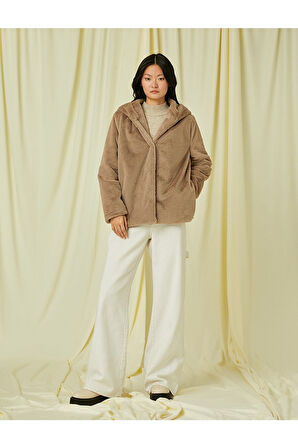 Kapüşonlu Oversize Peluş Kısa Kaban