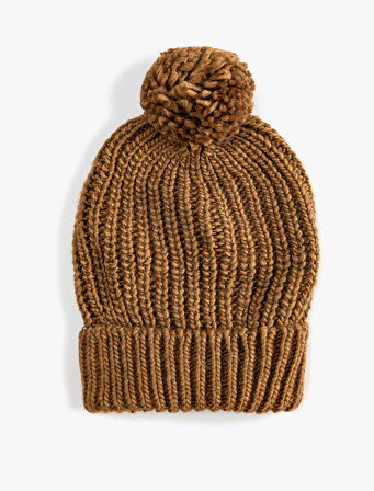 Ponpon Detaylı Lastikli Örgü Bere