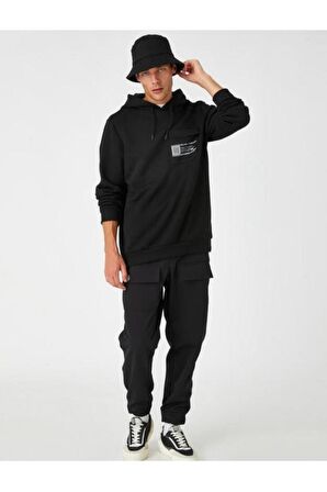 Kapşonlu Sweatshirt Slogan Baskılı Cep Detaylı