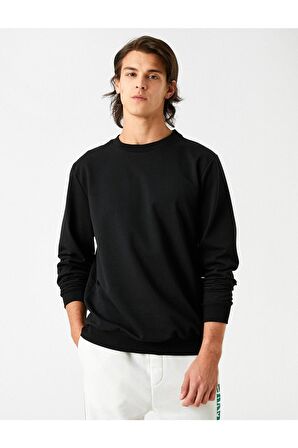 Basic Sweatshirt