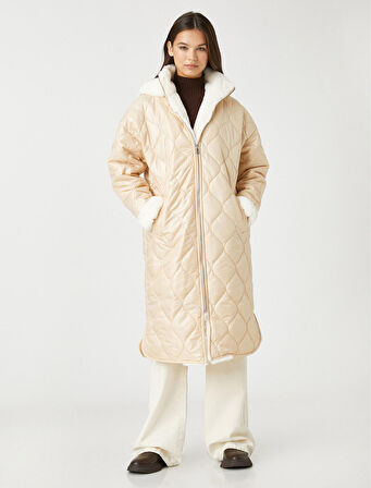 Uzun Şişme Mont İçi Peluş Detaylı Fermuarlı Kapüşonlu Cepli