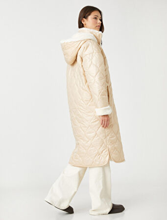 Uzun Şişme Mont İçi Peluş Detaylı Fermuarlı Kapüşonlu Cepli