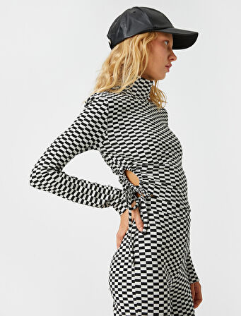 Crop Tişört Dik Yaka Büzgülü