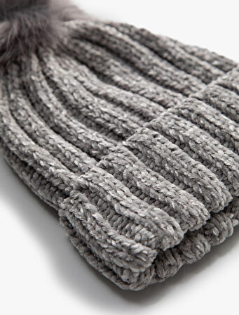 Ponponlu Örgü Bere